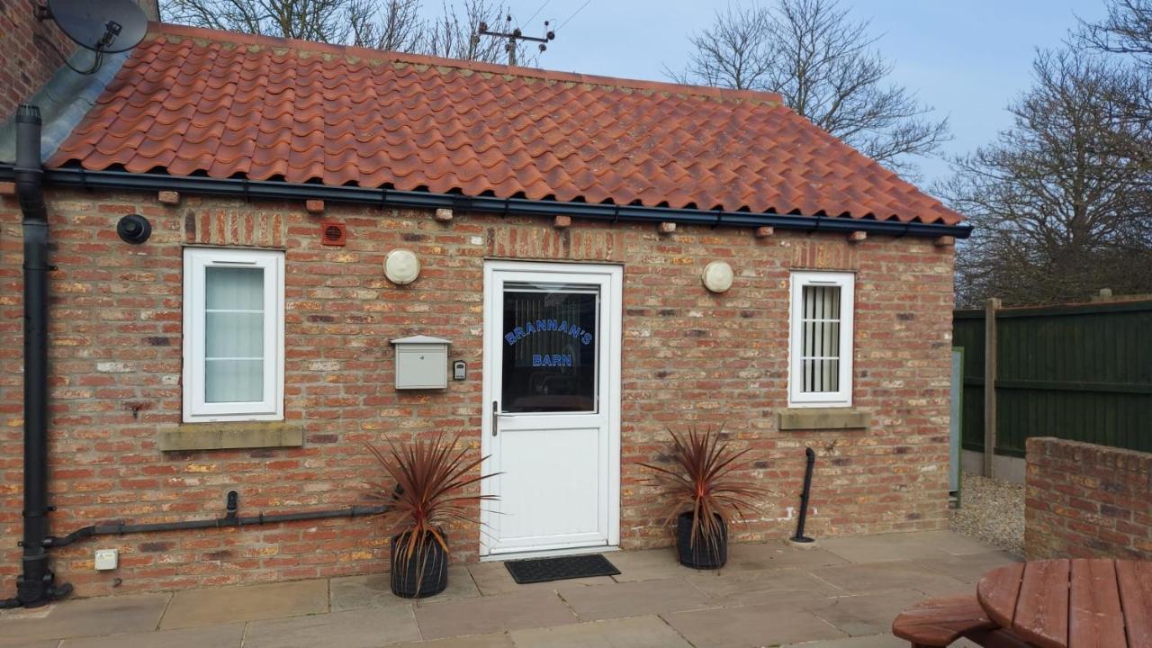 Cosy Village Location - One Bedroom Barn Barmston Exterior photo
