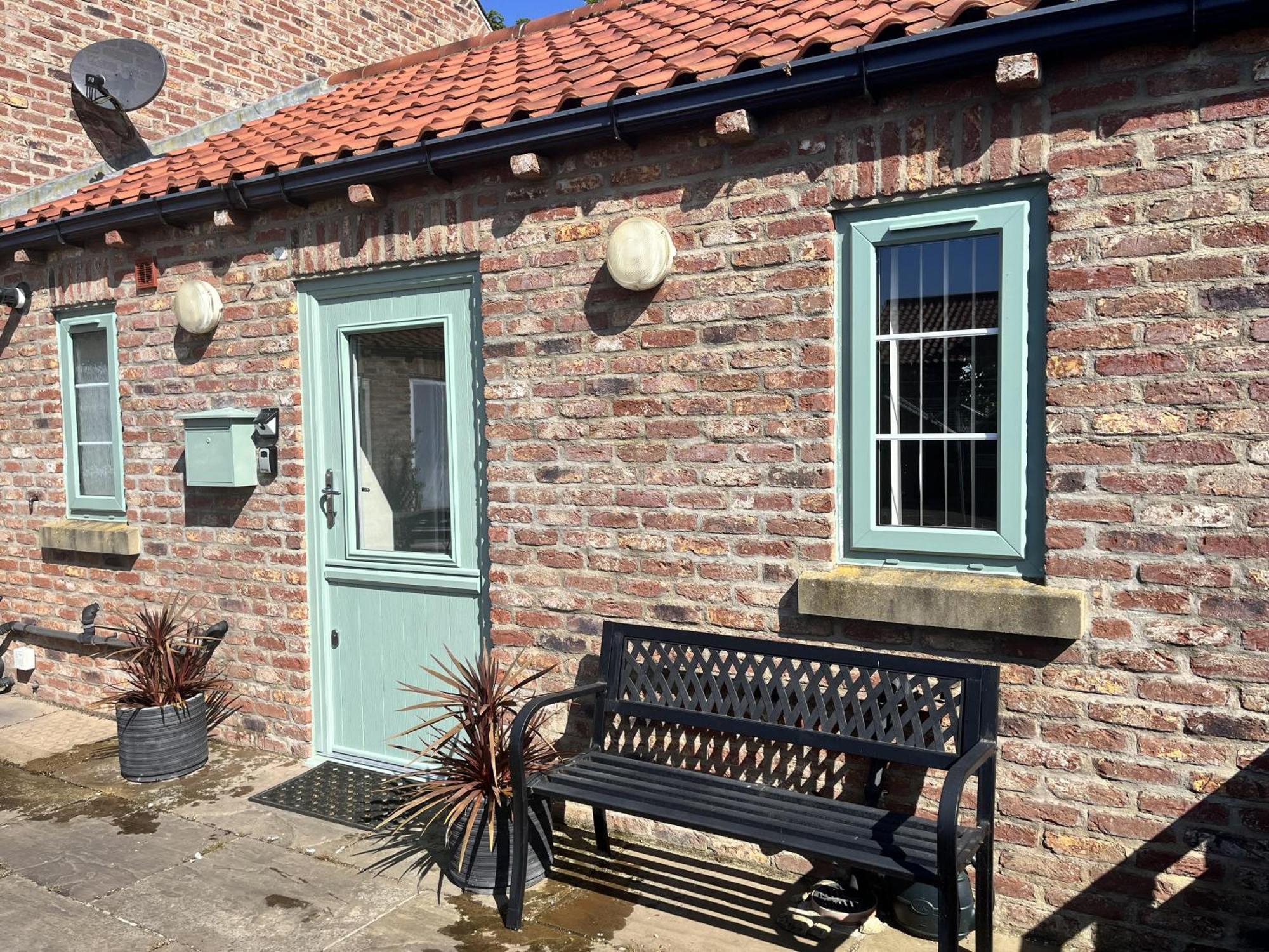 Cosy Village Location - One Bedroom Barn Barmston Exterior photo